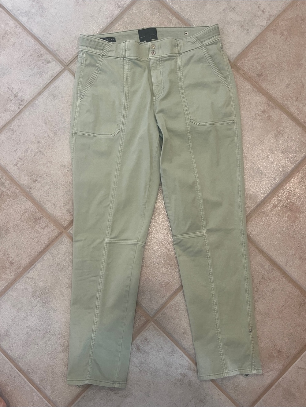 White House Black Market Mint Green Straight Crop Pants